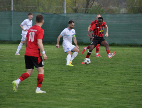 Bardejov rozhodol v závere, Kendice držia krok: boj o postup vrcholí