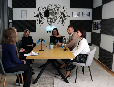 VIDEO | Študenti SOŠ EHS J. Andraščíka v Bardejove spúšťajú vlastný podcastový projekt