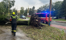Silná búrka a krupobitie zasiahli Prešov.  Mesto radí, ako postupovať pri škodách