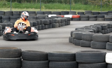 VIDEO | Rýchlosť, adrenalín a zábava. Motokárová dráha v Bardejove láka malých aj veľkých