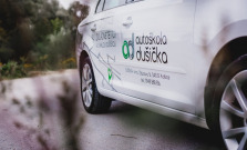 Bojíte sa šoférovania? Autoškola Dušička vysvetľuje, prečo je to úplne normálne