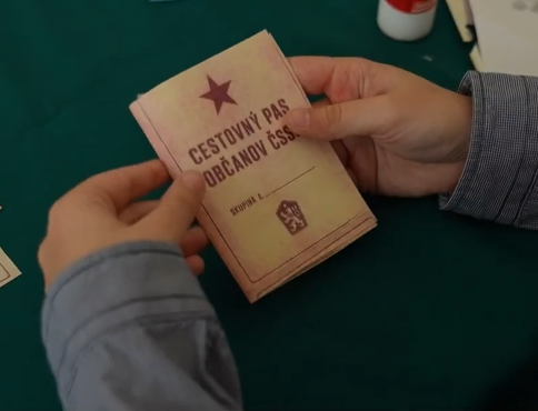 VIDEO | Ako priblížiť august 1968 mladým? Na Gymnáziu Trebišovská stavili na zážitok
