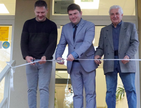 VIDEO | Zborov zrekonštruoval obecný úrad za 1,6 milióna eur. Budova má šetriť energie