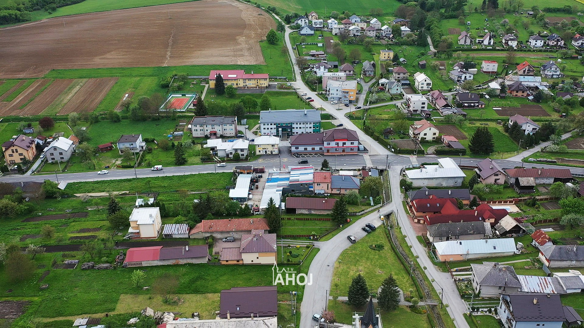 VIDEO | Kobyly udržiavajú tradície a budujú modernú infraštruktúru ...